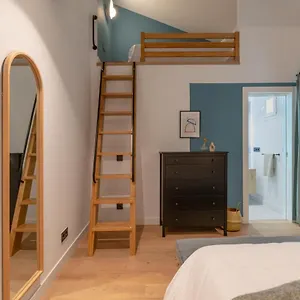 https://beautiful-penthouse-in-the-historic-center.hotelsinnerja.org